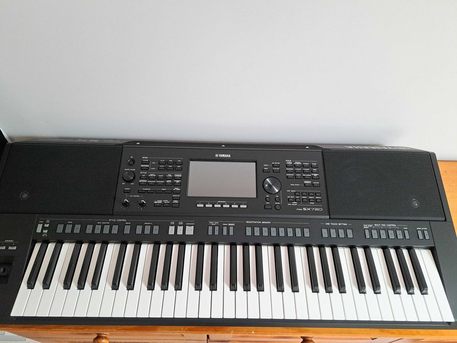 Nowy Keyboard Yamaha PSR-SX720
