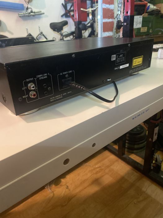 Odtwarzacz płyt jvc xl-v120bk