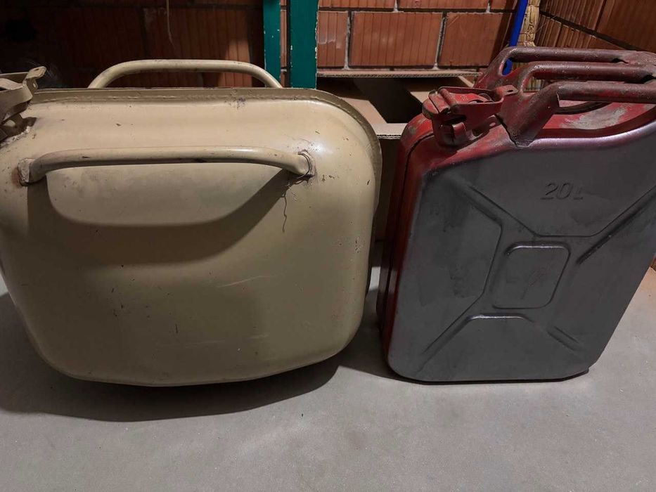 Каністра металева 35 л.