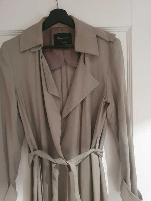 Trencz beżowy Massimo Dutti