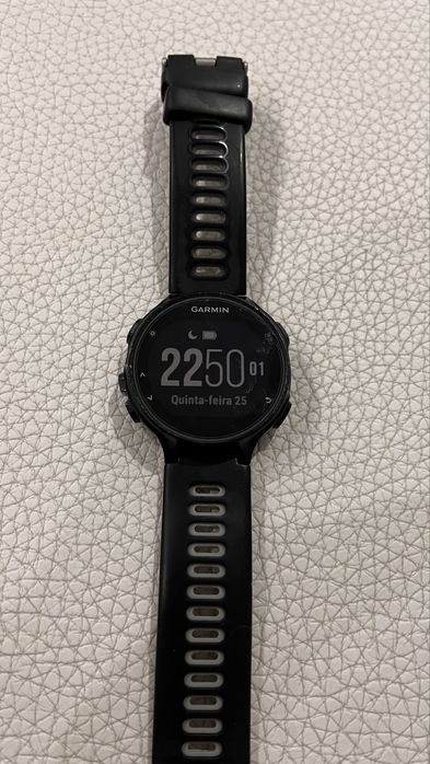 Garmin Forerunner 735XT GPS 44,5mm MIP Preto/Cinza