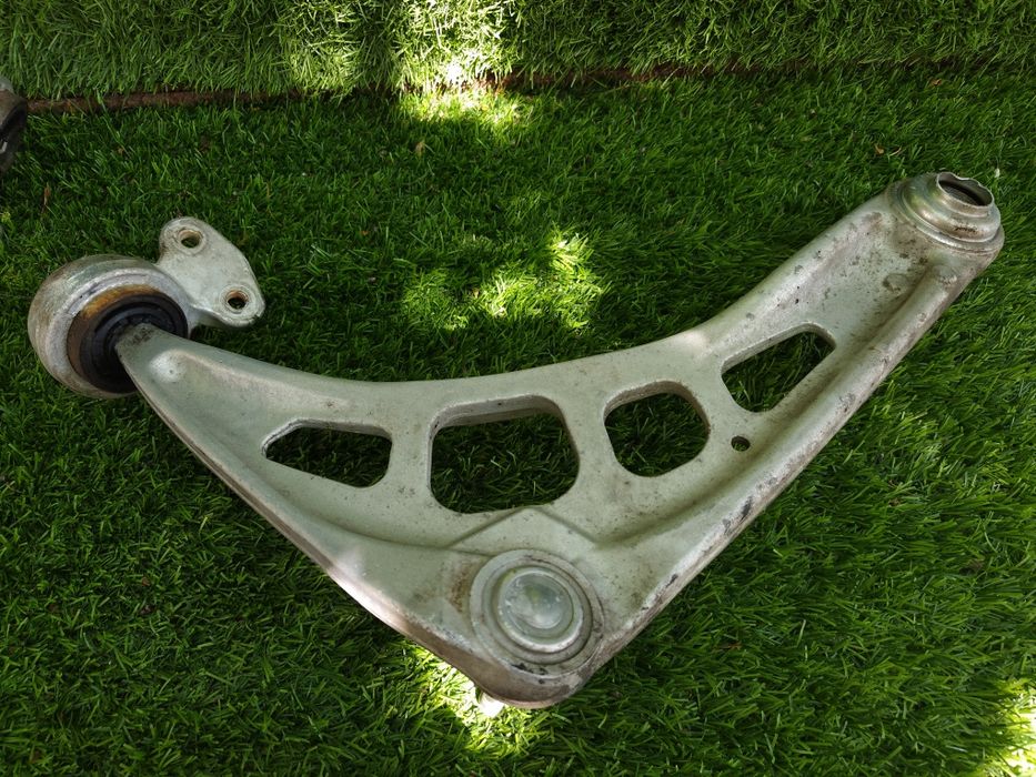 Braços suspensão dianteiros com sinoblocos para bmw E46