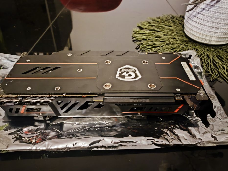 Gigabyte GeForce GTX 108064354171241346122