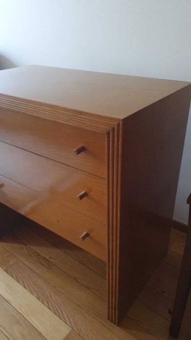 Cómoda tamanho 80cmx45cm