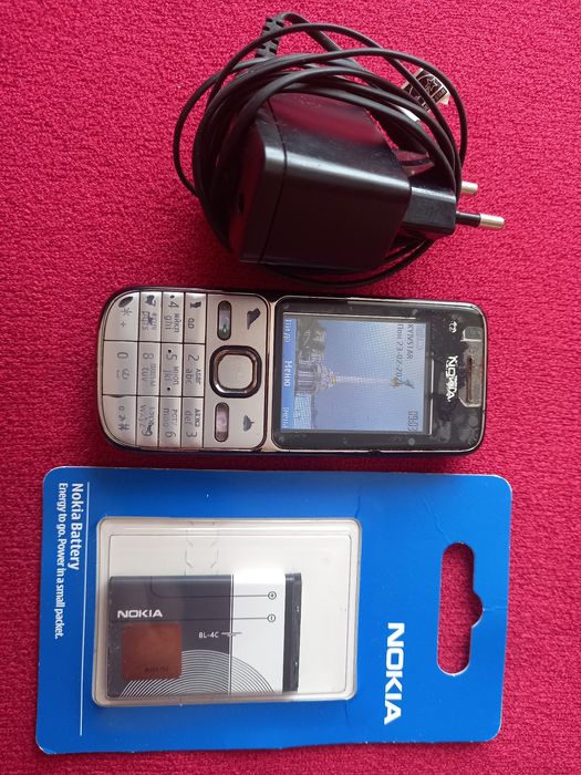 Кнопочный телефон Nokiac2-01