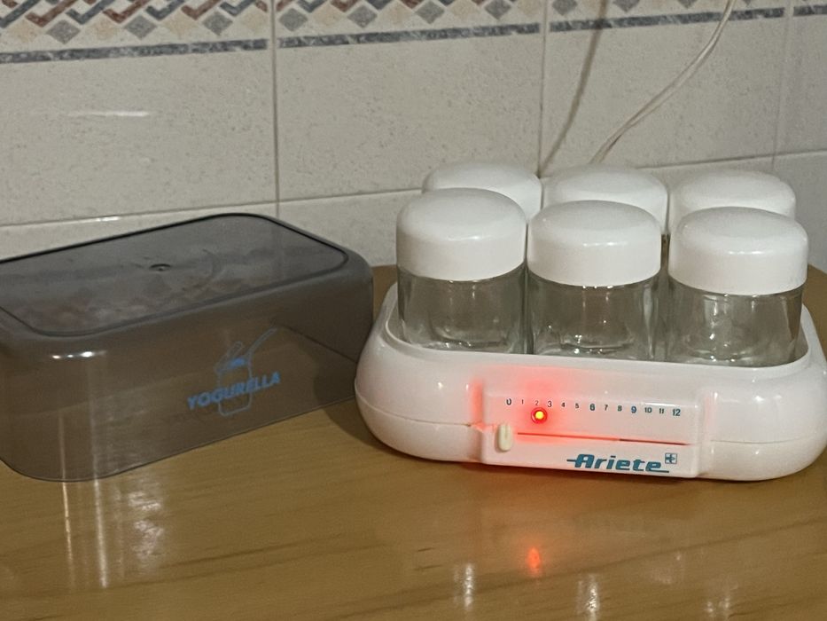 Máquina de Iogurtes Ariete Yogurella