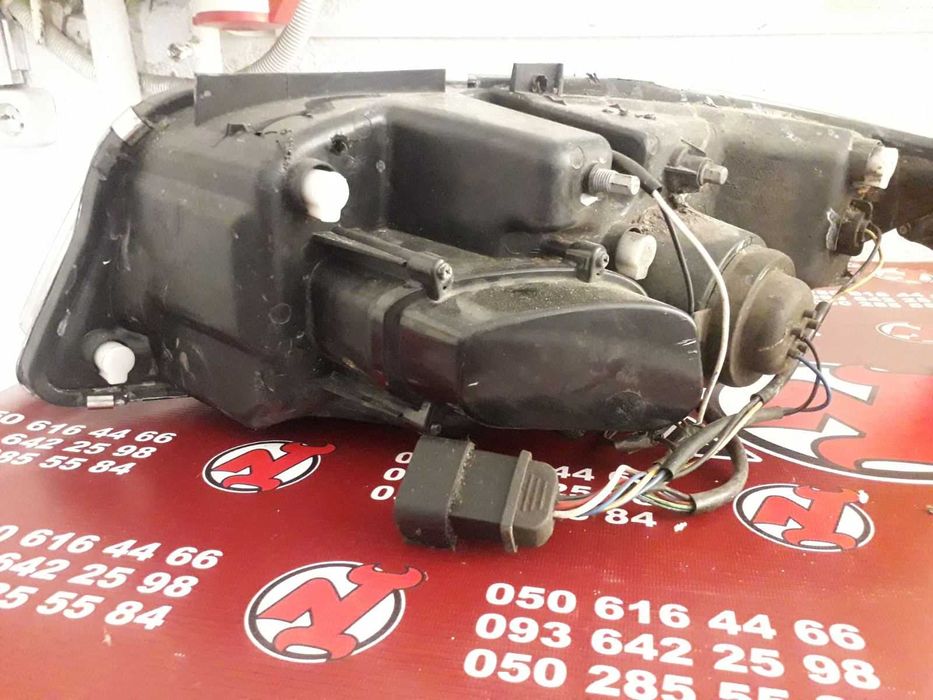Фара передня ліва+права BMW 3 (E91) sk3301-103054d