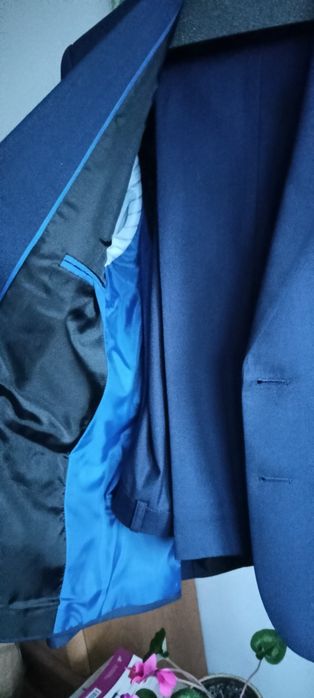 Elegancki garnitur firmyGiacomo contii