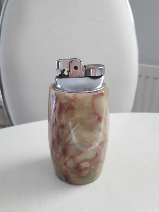 ZAPALNICZKA z naturalnego kamienia ONYKS