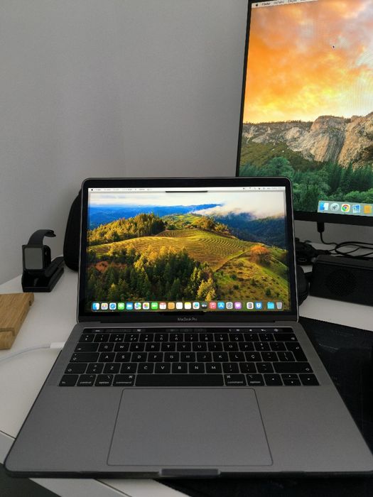 MacBook Pro 2019 Touch Bar 13"
