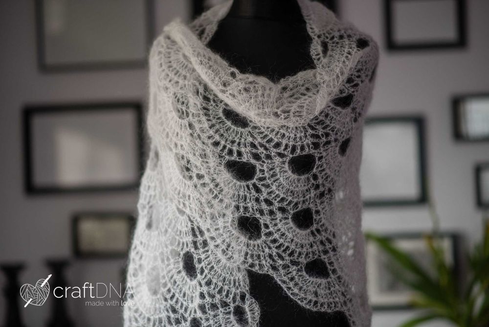 Chusta do ślubu, szydełkowa chusta handmade, narzutka ślubna, moher