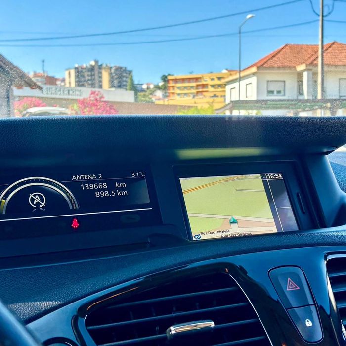 Renault Grand Scenic 1.5 Bose Edition · Nacional
