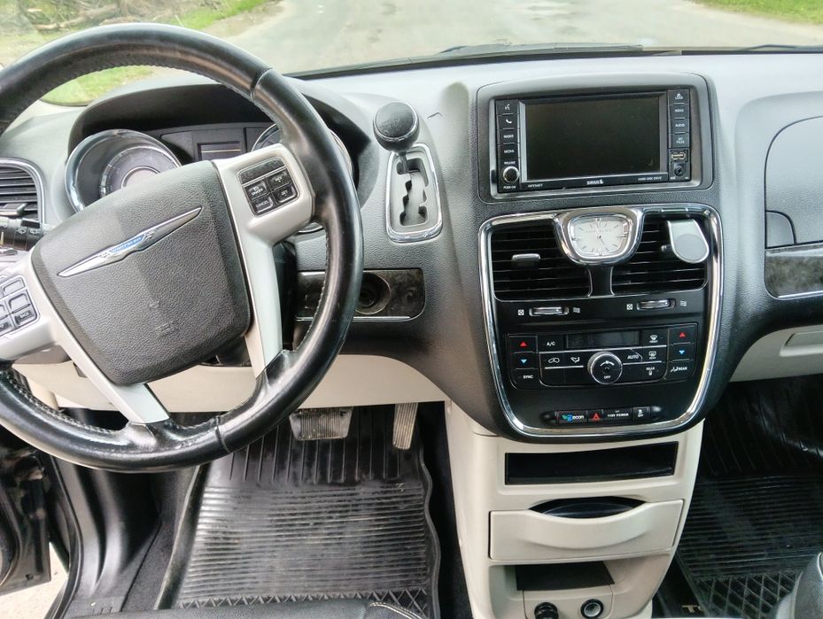 Chrysler Town Country 3,6 z gazem
