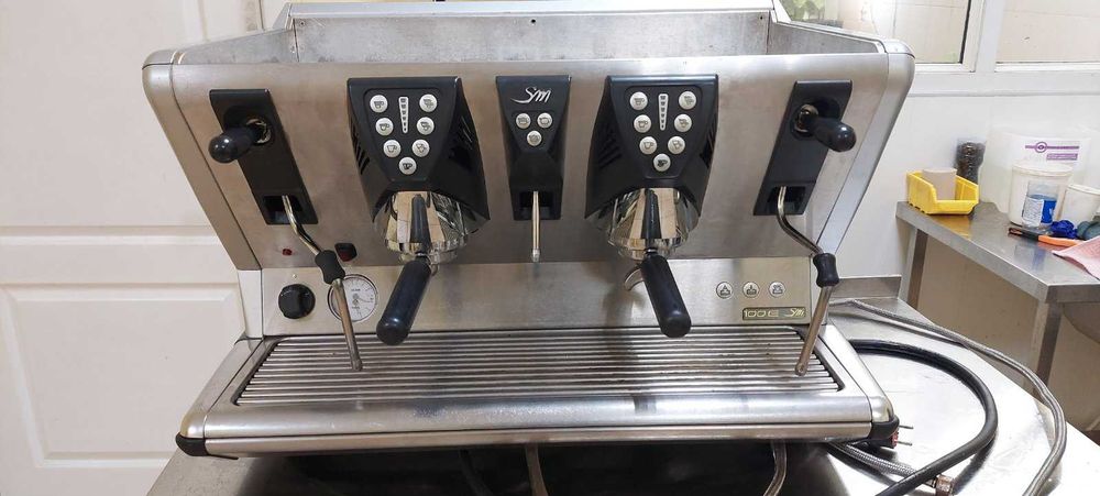 Кавомашина професійна La San Marco 100 E