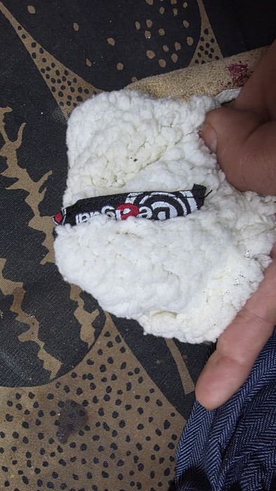 Luvas desigual novas