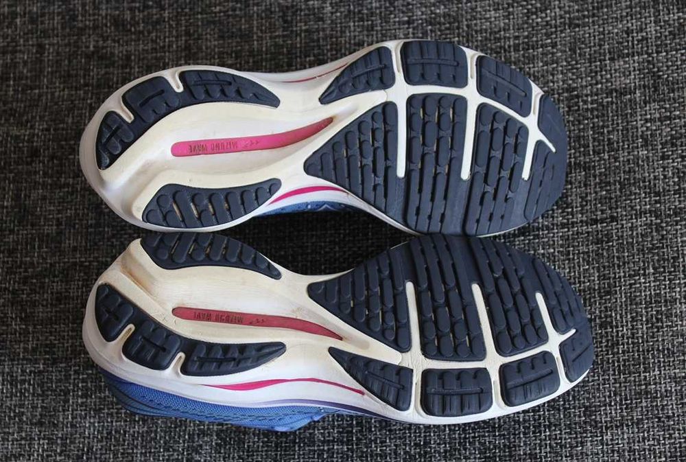 Кросівки бігові Mizuno Wave Rider 25 Оригінал 40.5-41р