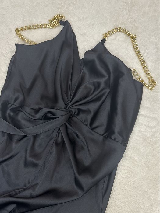 Атласна сукня міді