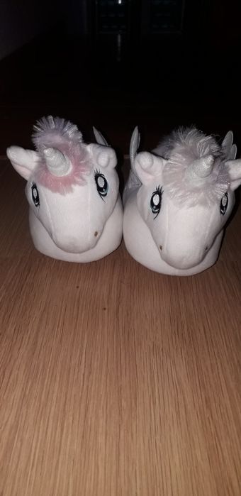 Pantufas Unicórnio com asas