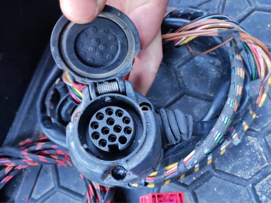 Блок керування фаркопом Volkswagen passat B6, Golf5, Caddy3 1K0907383