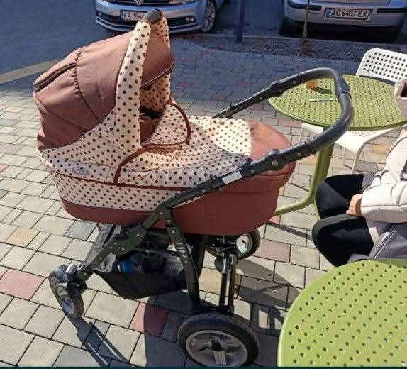 Коляска 2в1 гарний стан!