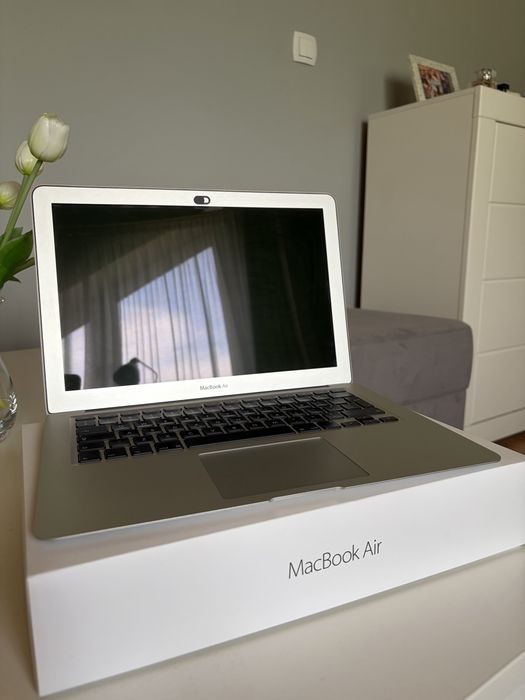 Macbook Air 13” (2017) 256 GB