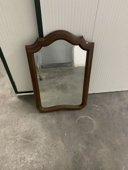 Espelho antigo em madeira64409444894850121