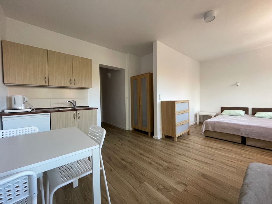 CAŁOROCZNY  lokal 40 m od plaży, Rewa k.GDYNI od 21.08