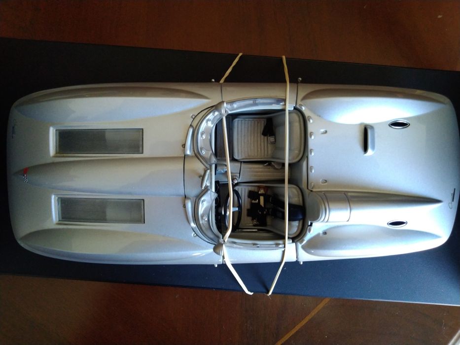 AutoArt: Corvette Stingray 1/18