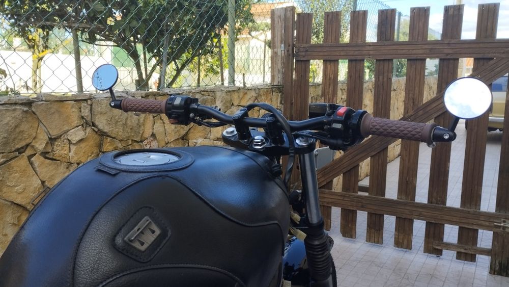 Yamaha XJ 600N clássica