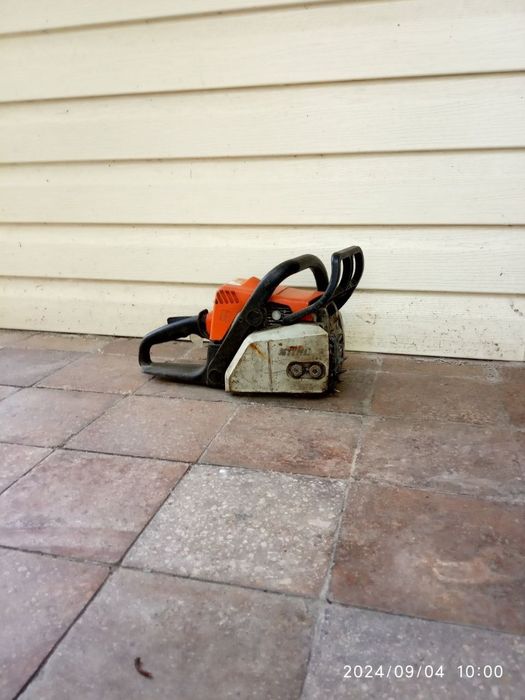 Бензопила рабочая