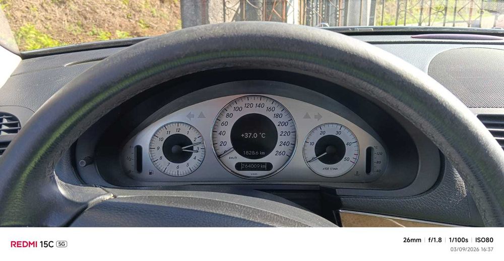 Mercedes e220 w2115262173060110950411