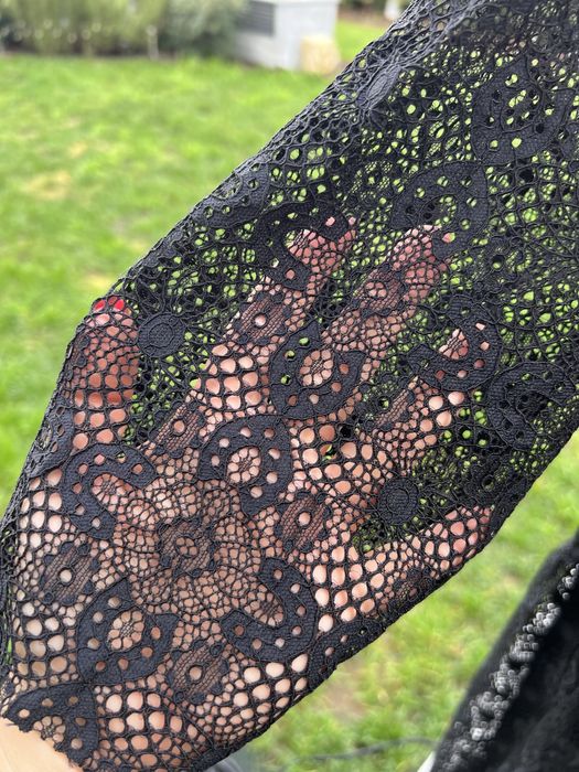 Vestido Zara decote em v e forro