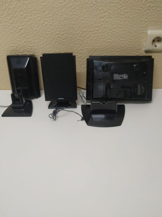 Radio relógio com leitor cd