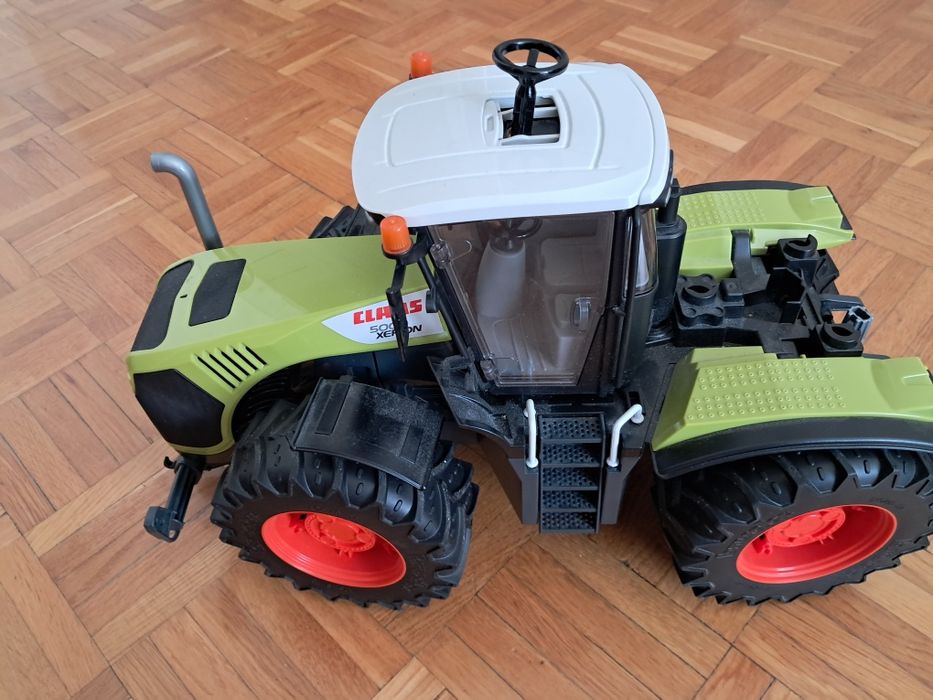 Traktor bruder - class