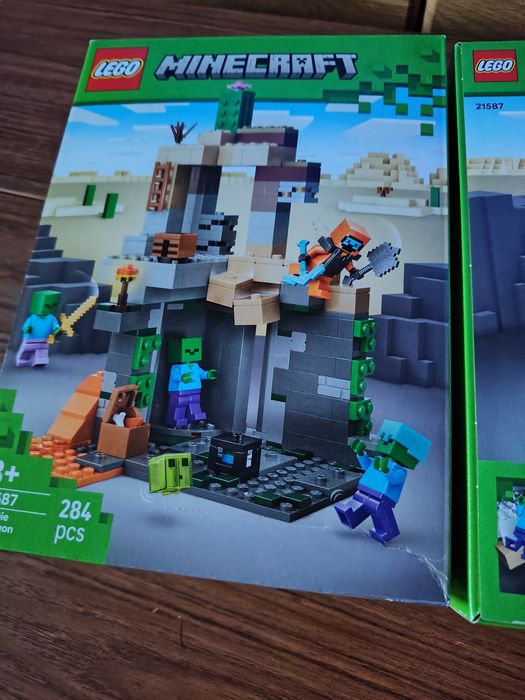 LEGO Minecraft Loch zombie