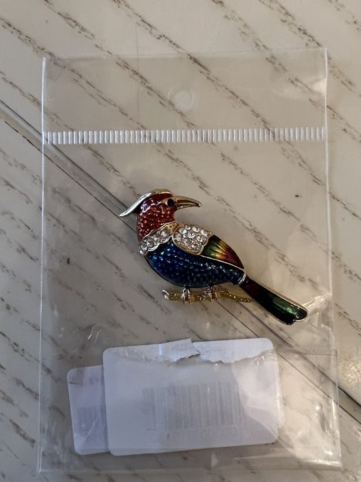 Брошки Броши (емаль)