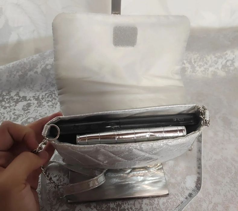 Mini mala luxo prateada com carteira adulto/criança portes incluídos)