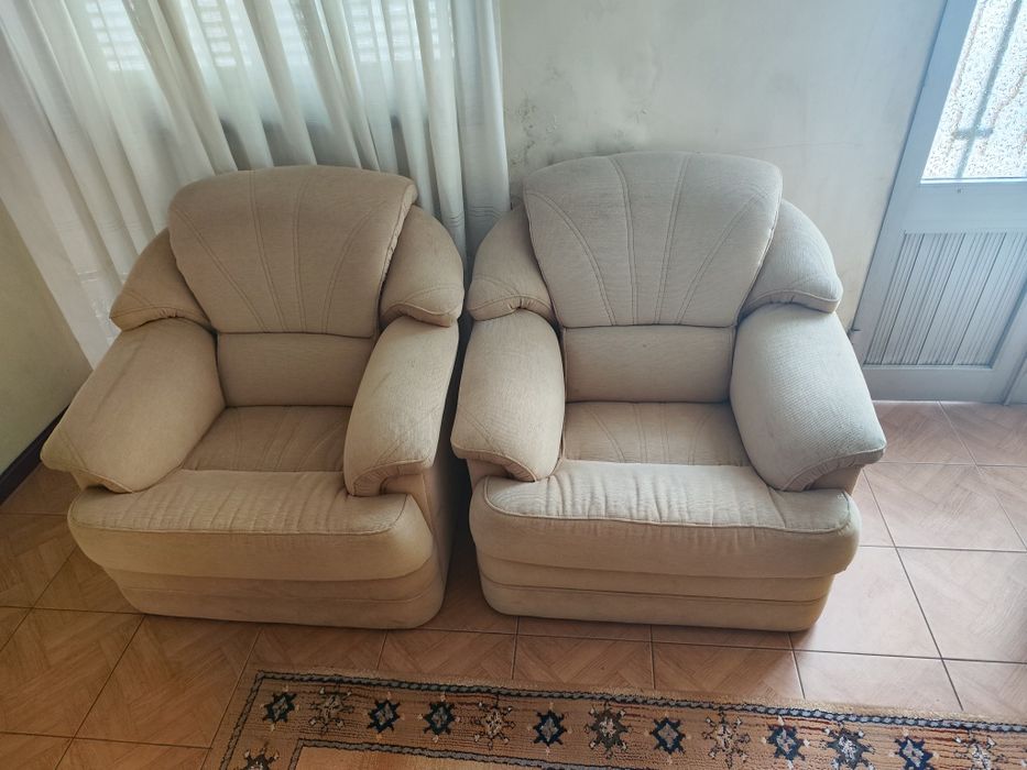 3  sofás vusados