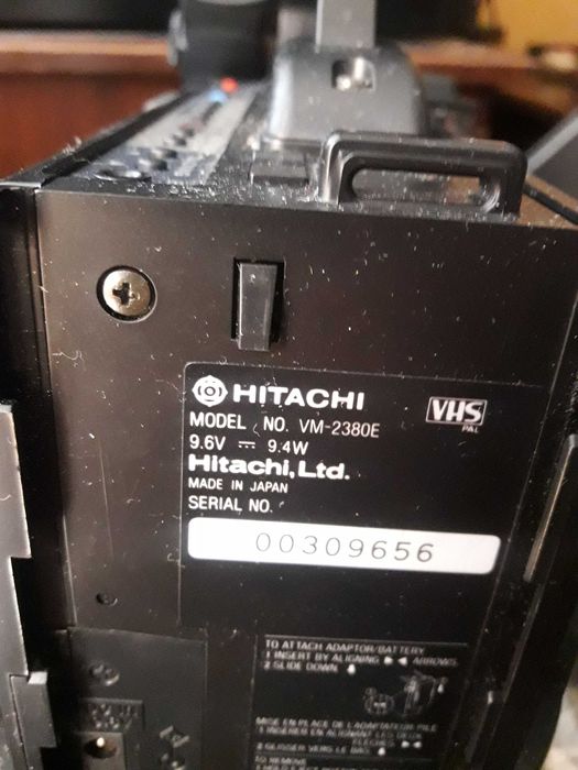 Фірмовий чемоданчик Hitachi для відеокамери 1980-90-х років