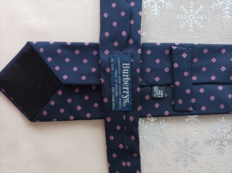 Burberry krawat jedwabny oryginalny