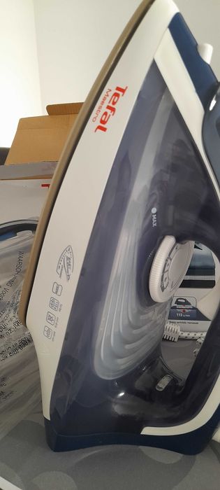 Ferro de Passar a Vapor Tefal