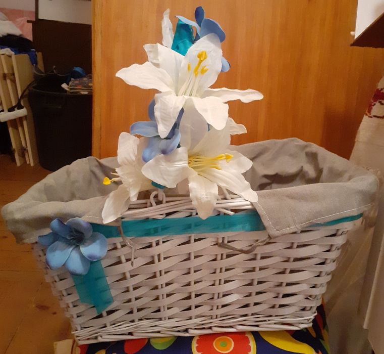 Cesta retangular decorada