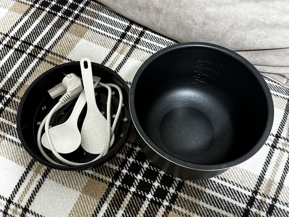 Мультиварка Moulinex Serie R13-B в майже новому стані