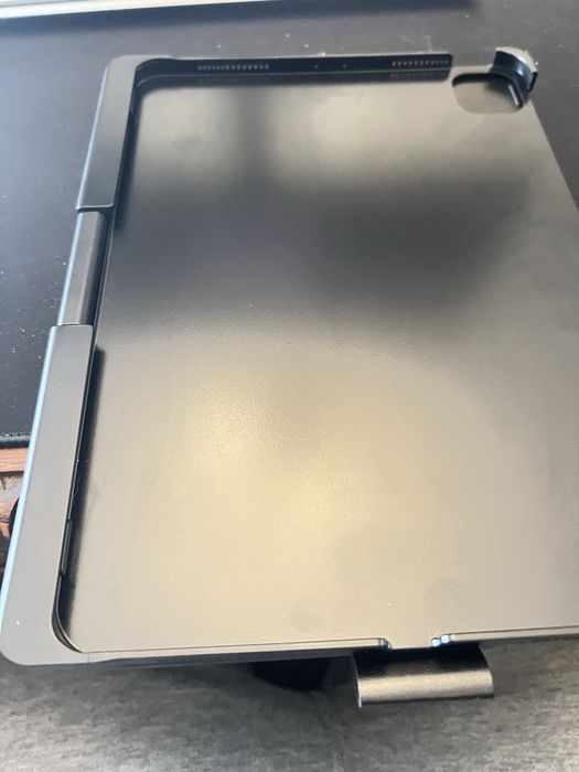 Capa com Teclado Ipad 11 / Pro 11