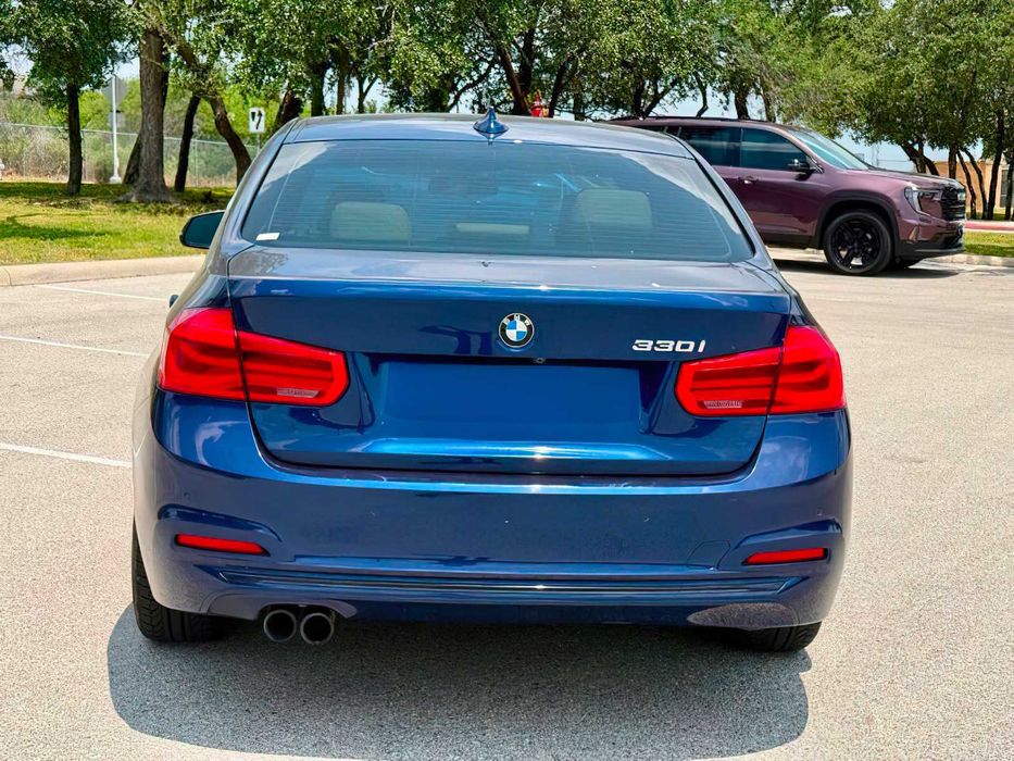 BMW 3 Series 330I      2017