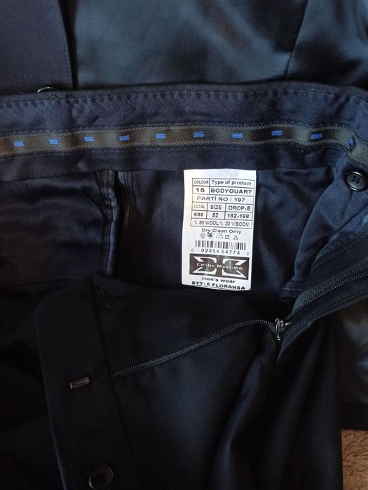 Костюм чоловічий 52р