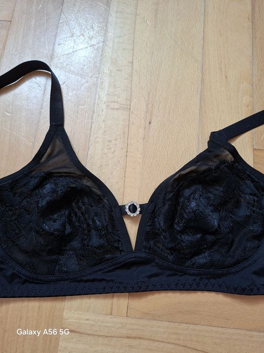 Stanik biustonosz czarny miękki rozmiar M miseczka B