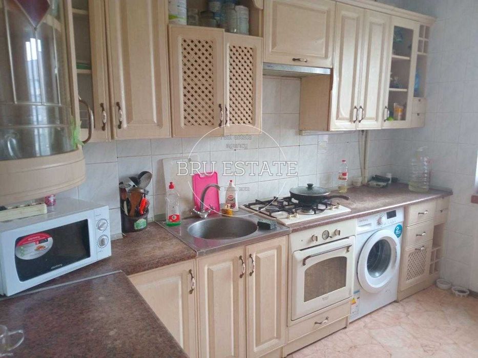 Продам 3 к п-т Червоної Калини 8  Троещина