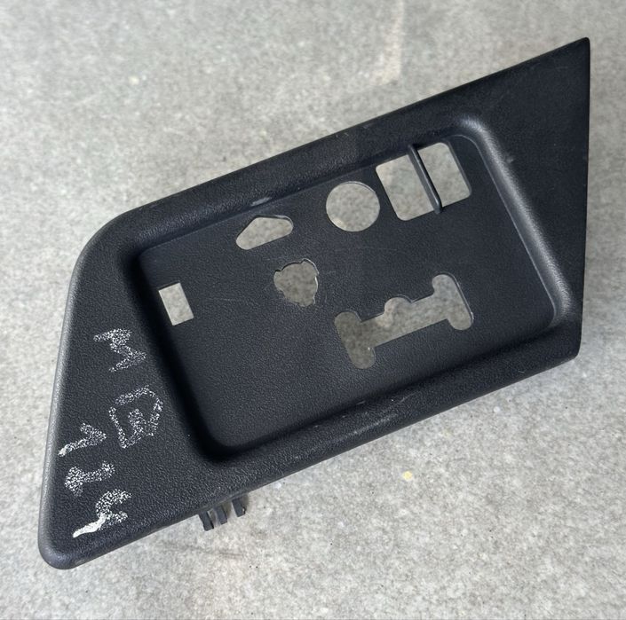 Обміняю панель водійського пульта електрсидіння Mercedes w124 на w126