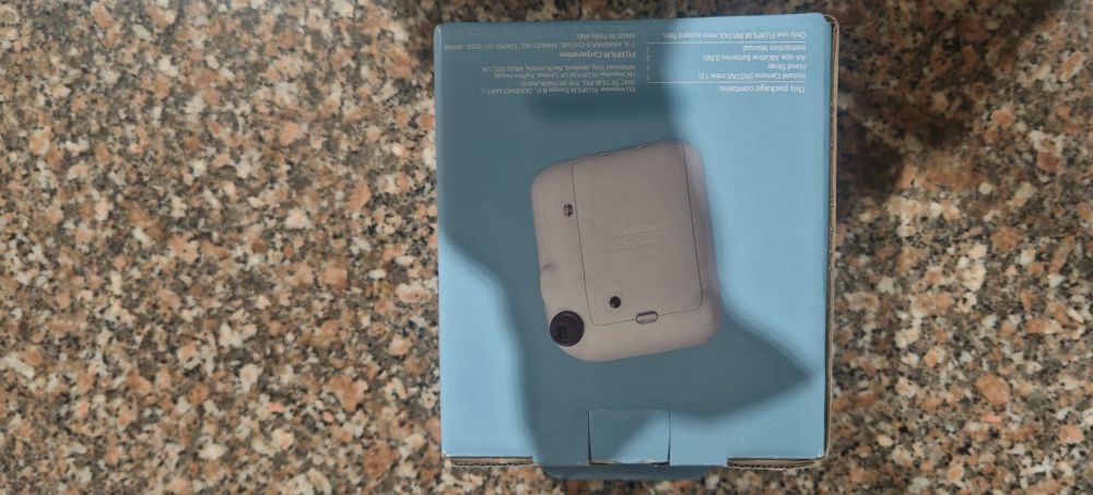 Câmera fotográfica instax mini 12 nova